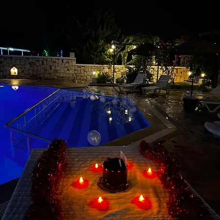 Hotel Adil 3*